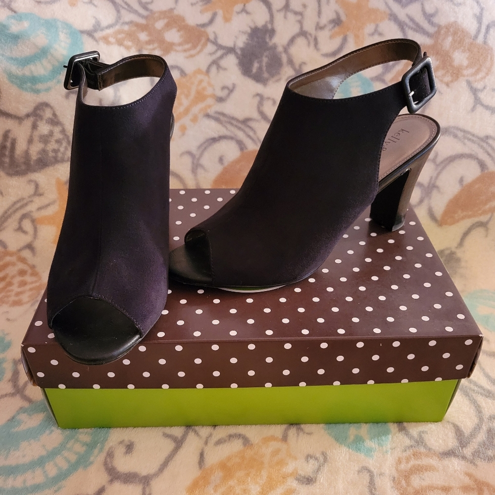Kelly & Katie 8.5M Open Toe and Ankle Booties